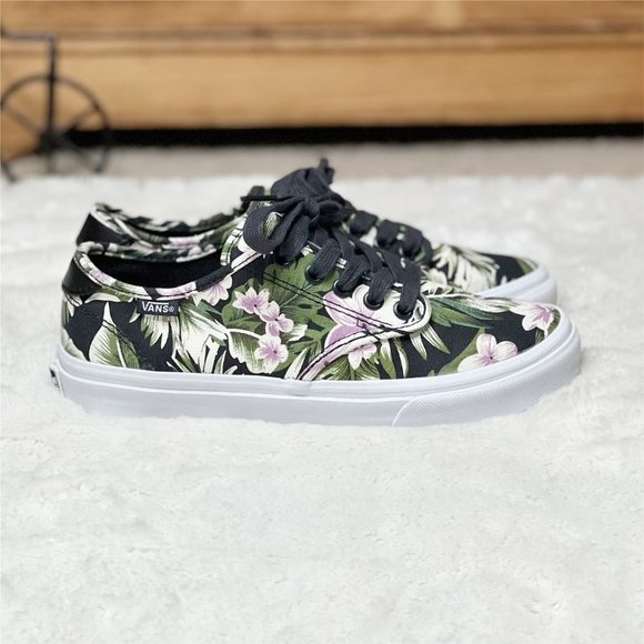 Vans Shoes - Vans Women's Off the Wall Tropical Canvas Low Top Lace Up Sneakers Sz 7